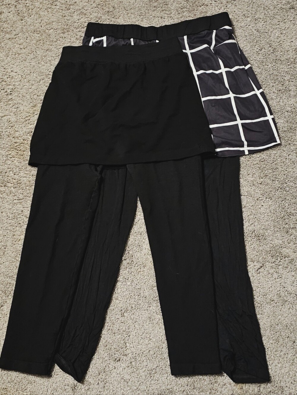 Bundle Of 5 Pairs Black / B&W Skirted Leggings - Adult One Size Plus Size